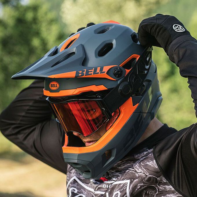 Bell Super DH Spherical helmet in action